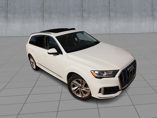 Audi Q7 Vehicle Image 02