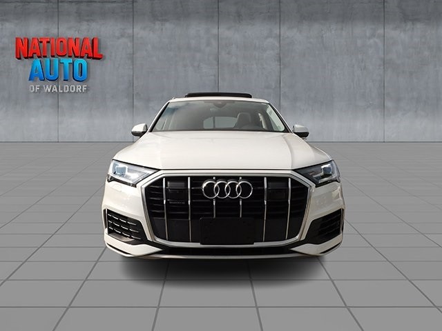 Audi Q7 Vehicle Image 03