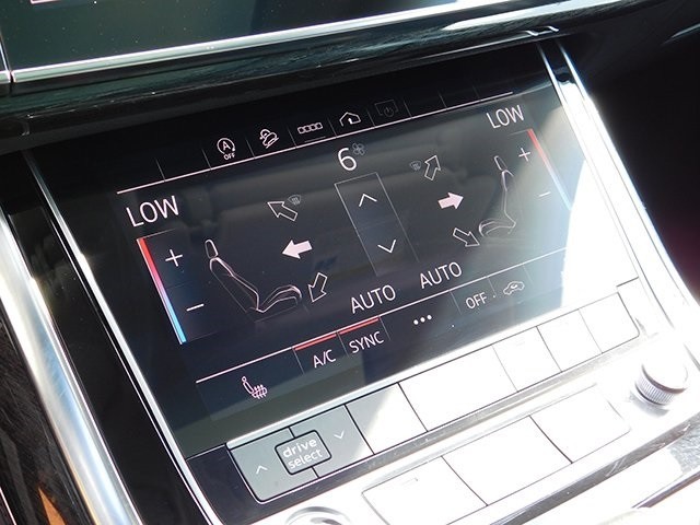 Audi Q7 Vehicle Image 24