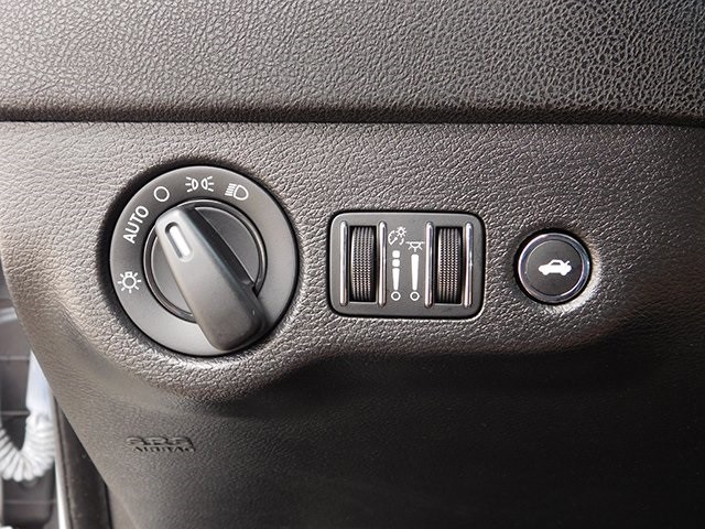Dodge Charger Vehicle Image 23