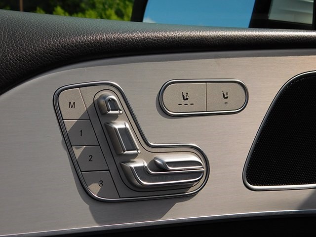 Mercedes-Benz GLE Vehicle Image 20