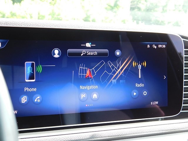 Mercedes-Benz GLE Vehicle Image 24