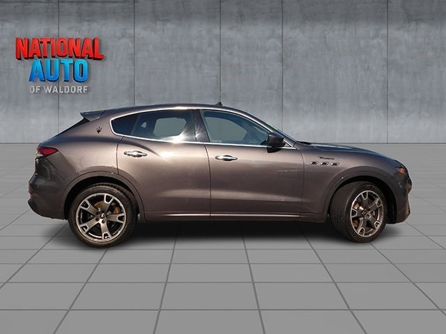 Maserati Levante Vehicle Image 04