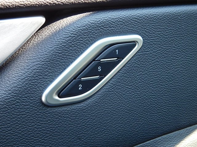 Maserati Levante Vehicle Image 15