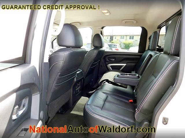 Nissan Titan Vehicle Image 13
