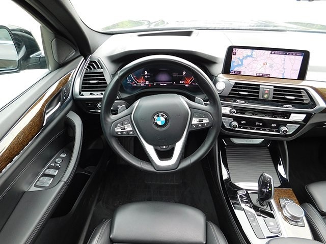 BMW X4 Vehicle Image 13