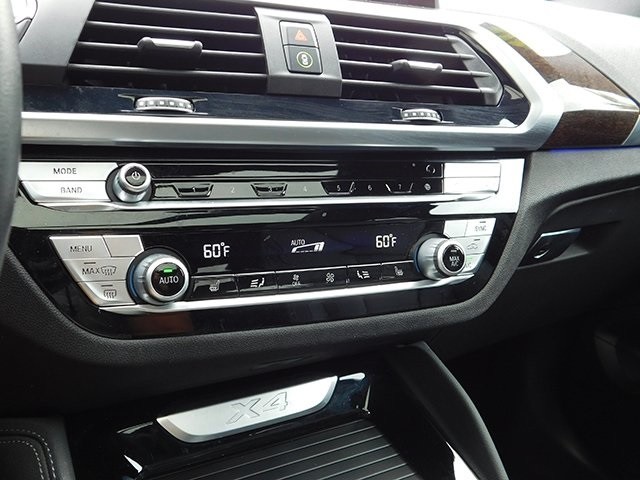 BMW X4 Vehicle Image 22