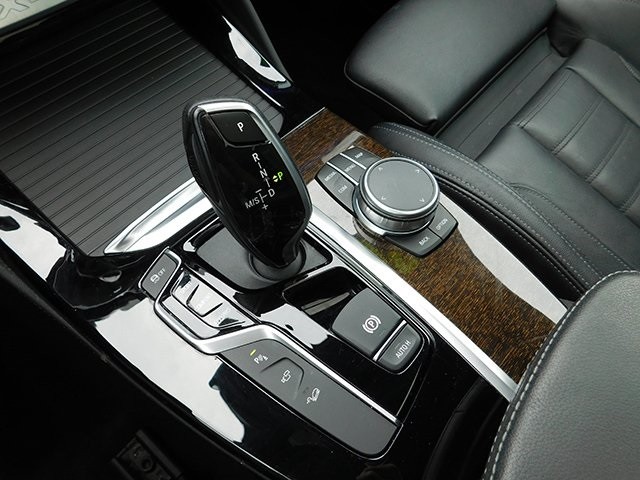 BMW X4 Vehicle Image 23
