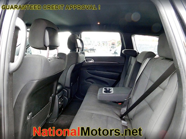 Jeep Grand Cherokee Vehicle Image 09