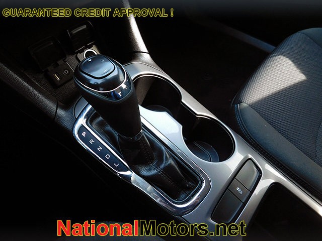 Chevrolet Cruze Vehicle Image 17