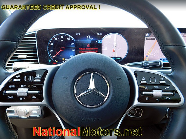 Mercedes-Benz GLS Vehicle Image 28