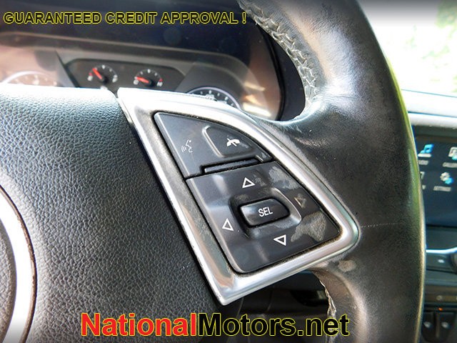 Chevrolet Camaro Vehicle Image 13