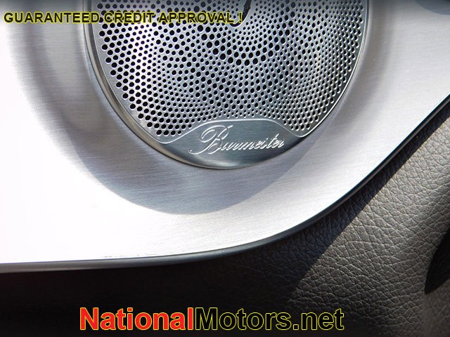 Mercedes-Benz C-Class Vehicle Image 14
