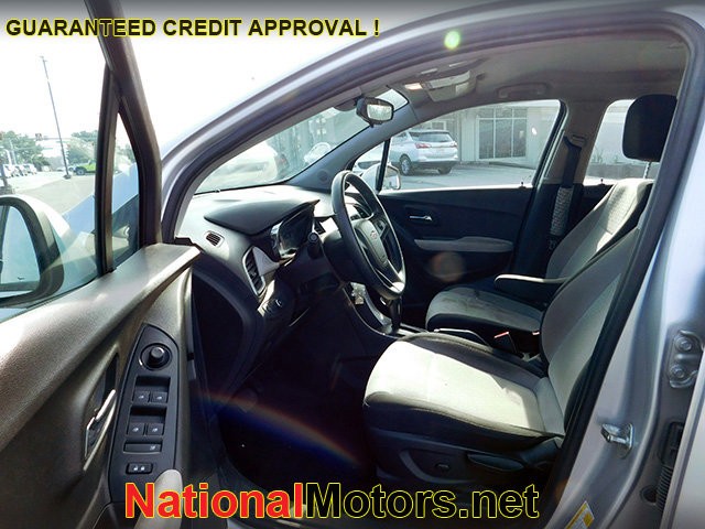 Chevrolet Trax Vehicle Image 12