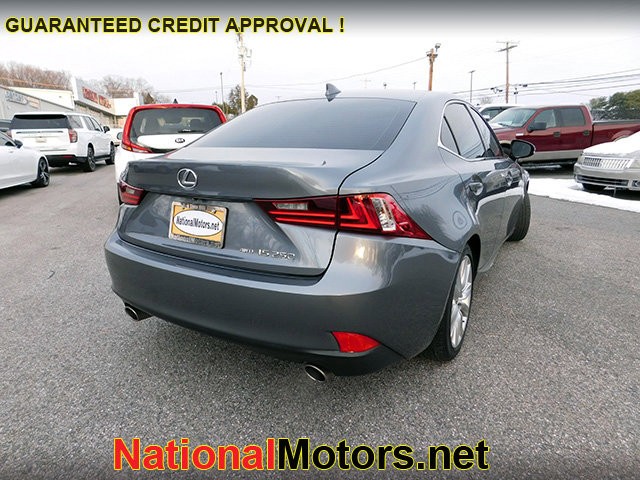 Lexus IS 250 Vehicle Image 05