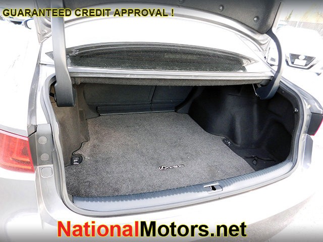 Lexus IS 250 Vehicle Image 10
