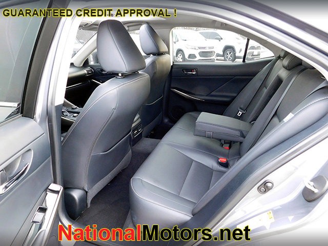 Lexus IS 250 Vehicle Image 12