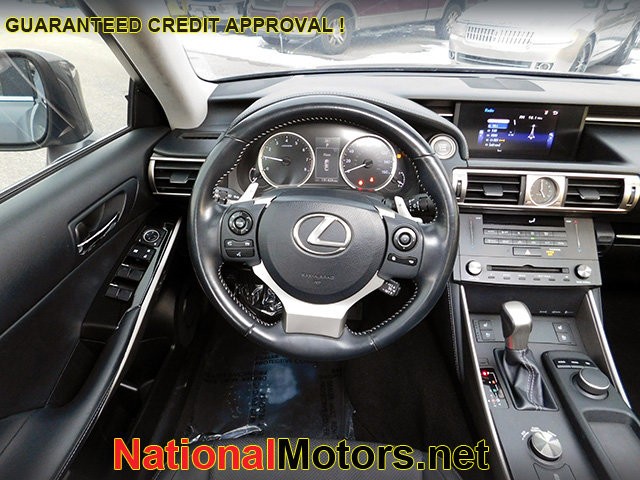 Lexus IS 250 Vehicle Image 14