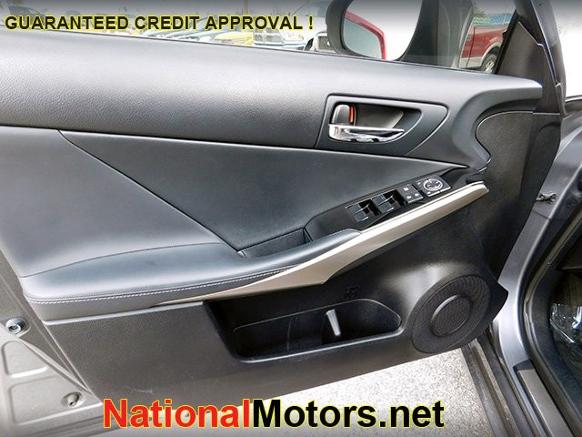 Lexus IS 250 Vehicle Image 15