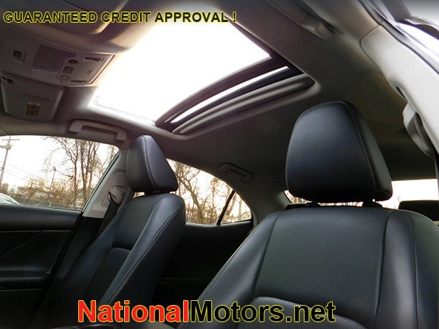 Lexus IS 250 Vehicle Image 18