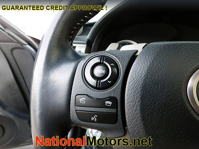 Lexus IS 250 Vehicle Image 25