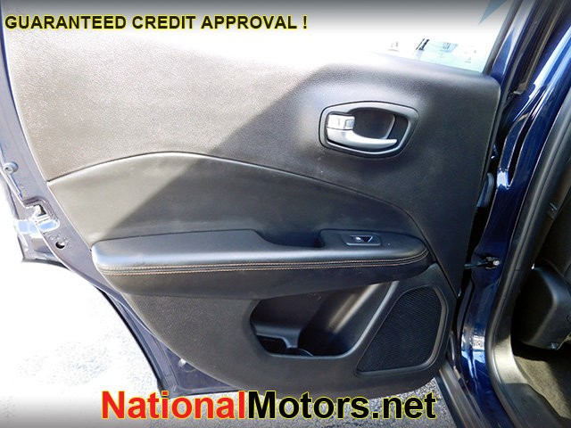 Jeep Compass Vehicle Image 10
