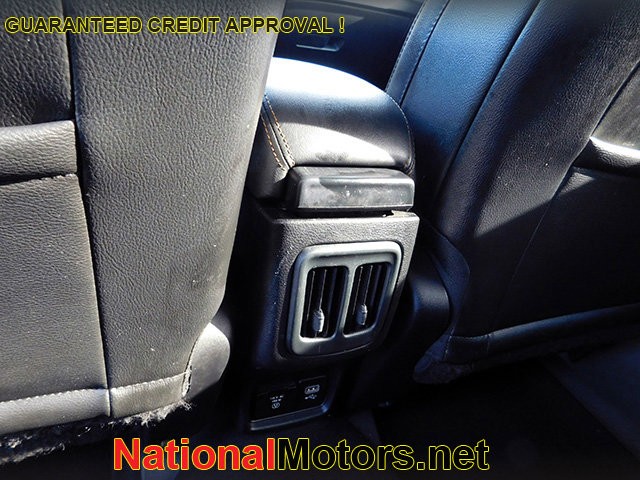 Jeep Compass Vehicle Image 12