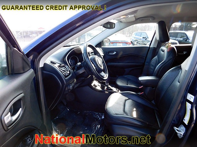 Jeep Compass Vehicle Image 15