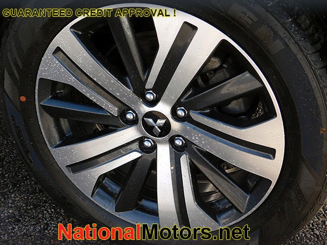 Mitsubishi Outlander Sport Vehicle Image 09