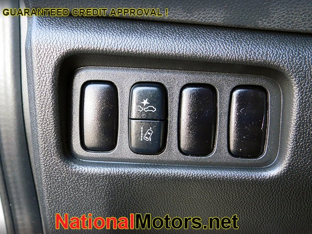 Mitsubishi Outlander Sport Vehicle Image 24