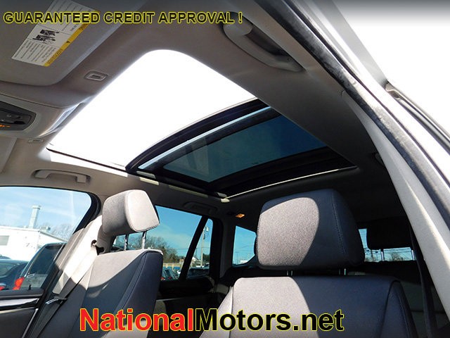 BMW X3 Vehicle Image 14