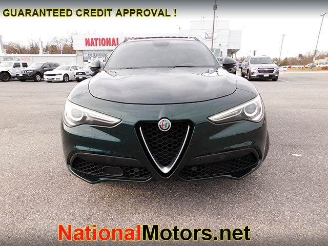 Alfa Romeo Stelvio Vehicle Image 03