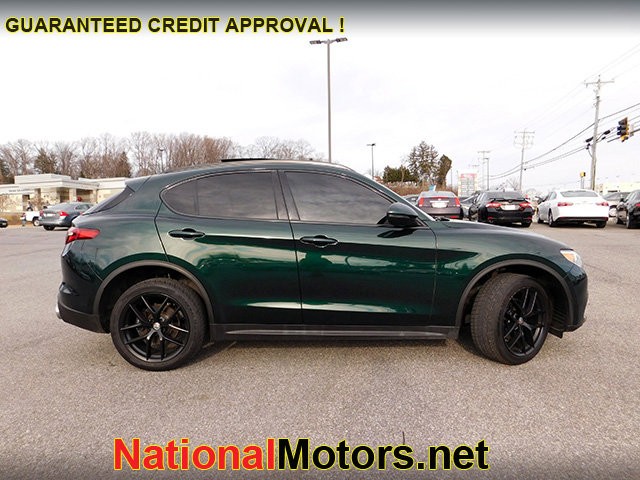 Alfa Romeo Stelvio Vehicle Image 04