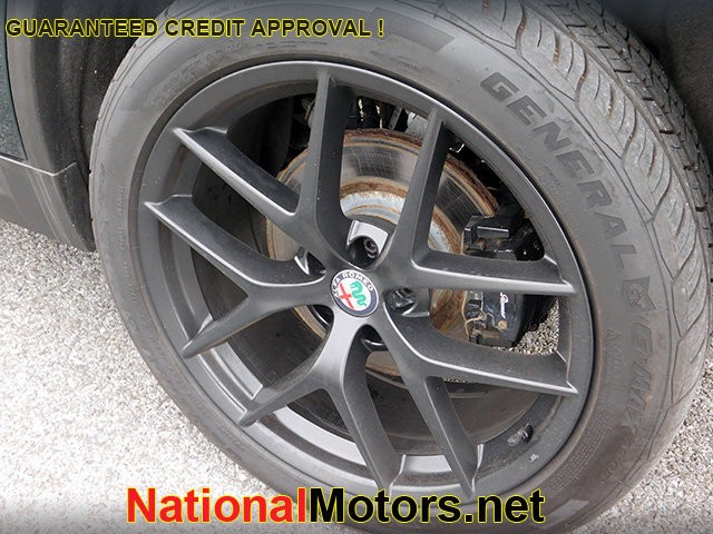 Alfa Romeo Stelvio Vehicle Image 07