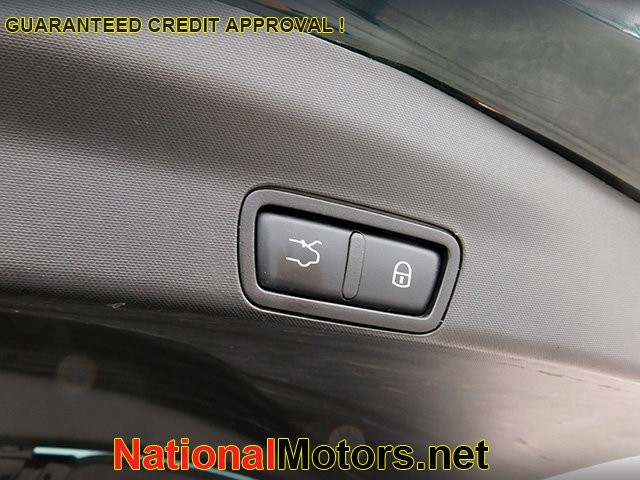 Alfa Romeo Stelvio Vehicle Image 10