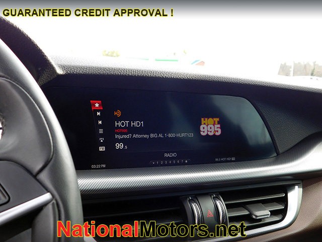 Alfa Romeo Stelvio Vehicle Image 19