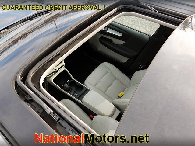 Volvo XC40 Vehicle Image 06
