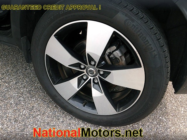 Volvo XC40 Vehicle Image 07
