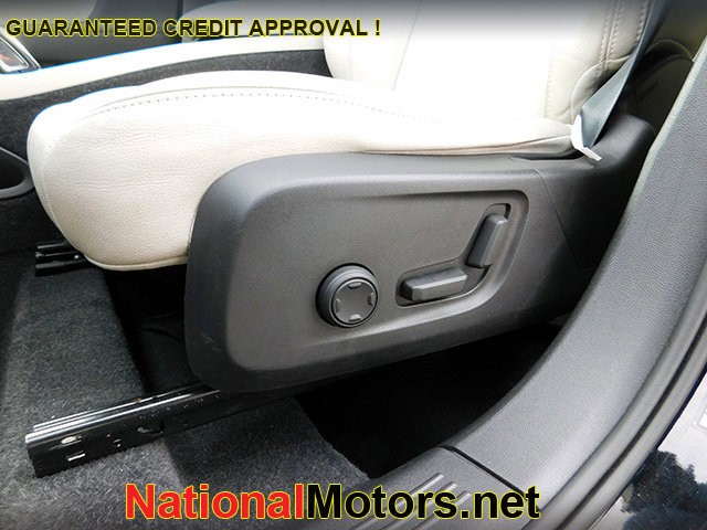 Volvo XC40 Vehicle Image 13