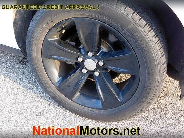 Dodge Challenger Vehicle Image 06