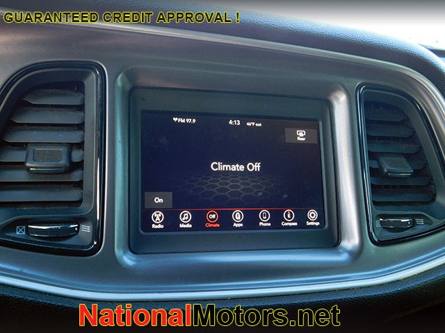 Dodge Challenger Vehicle Image 11