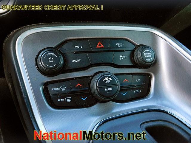 Dodge Challenger Vehicle Image 13
