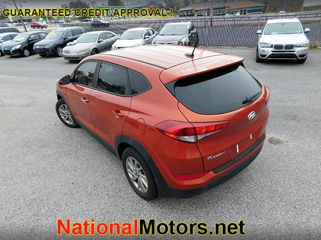 Hyundai Tucson Vehicle Image 05