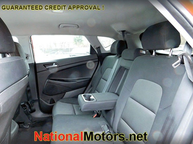 Hyundai Tucson Vehicle Image 08