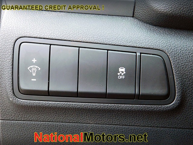 Hyundai Tucson Vehicle Image 18