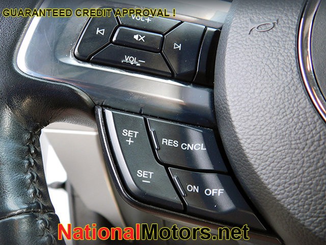 Ford Mustang Vehicle Image 16