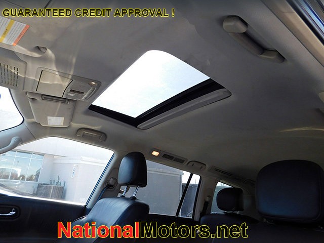 Nissan Armada Vehicle Image 16