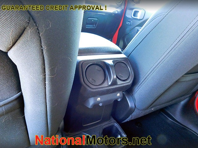 Jeep Wrangler Unlimited Vehicle Image 14