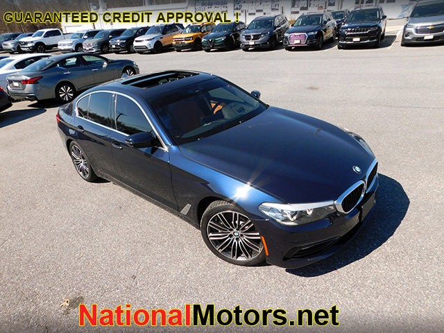 BMW 5 Series Vehicle Image 02