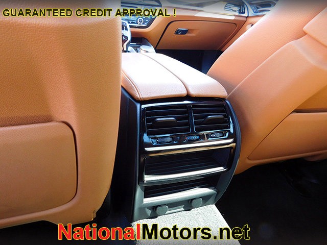 BMW 5 Series Vehicle Image 13